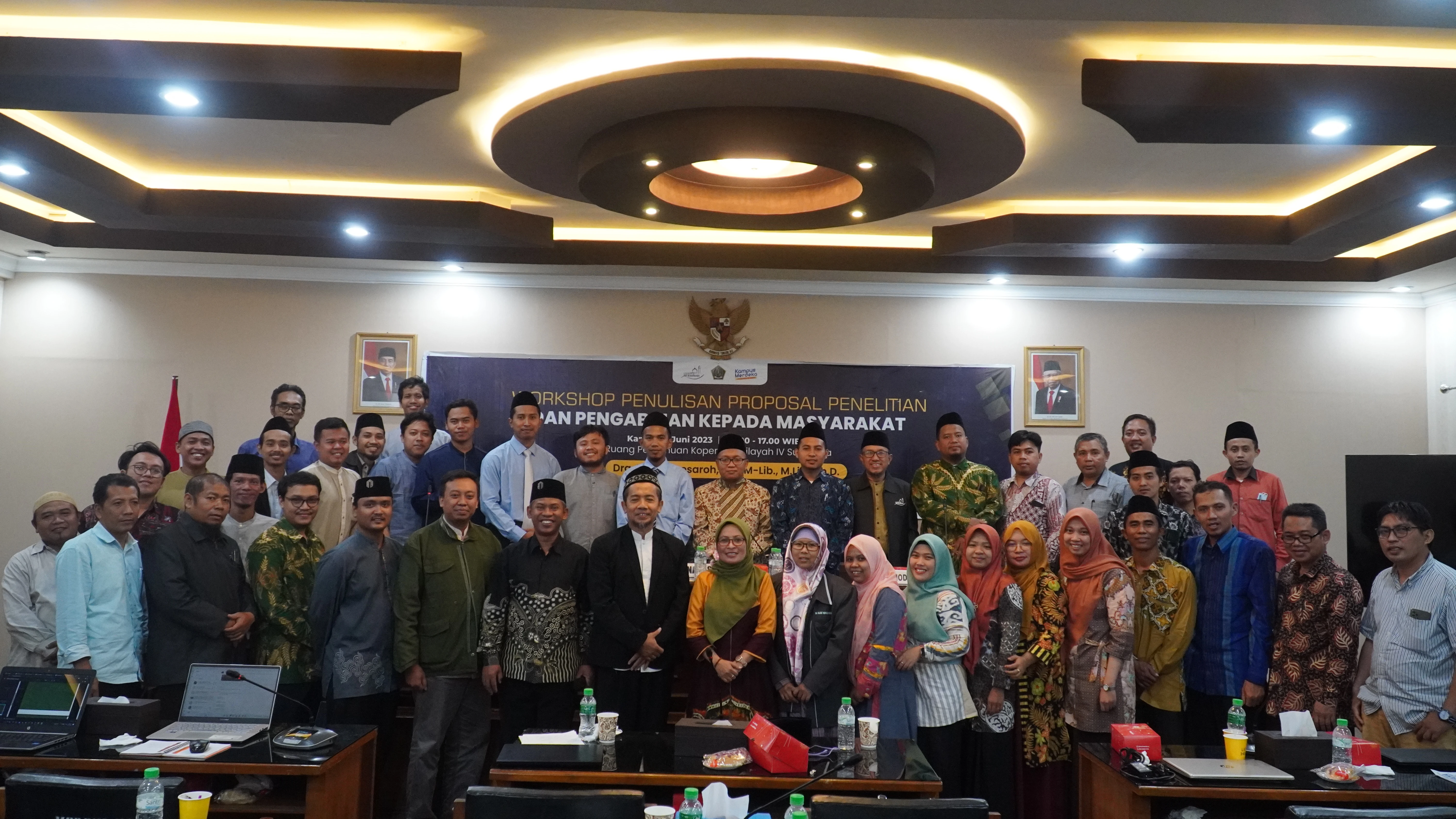 Produktivitas Akademik STIDKI Menguat, 9 Dosen Lahirkan 18 Karya Buku